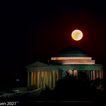 Washington Moon Rise 2021